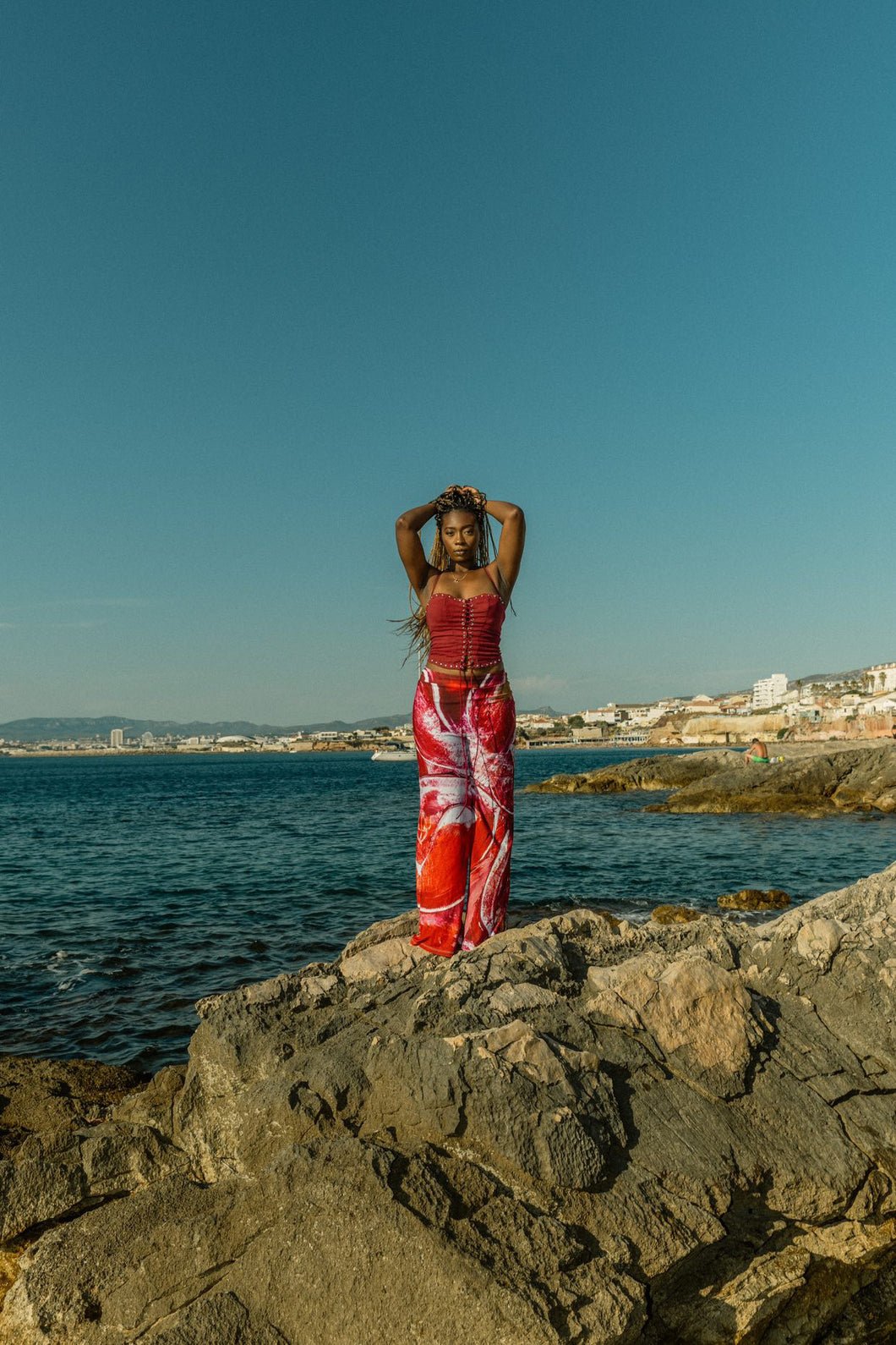 Le Pantalon                             